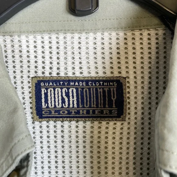 2/$15 Coosa County Clothier Team Triton Boats Vented Fishing Button Down - Picture 3 of 12